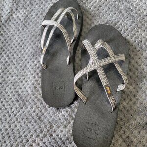 Teva Olowahu Sandals - Gray - 10M